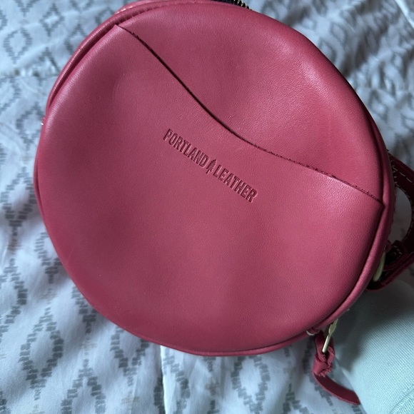 Portland Leather Pink Crossbody Bag - Picture 7 of 11